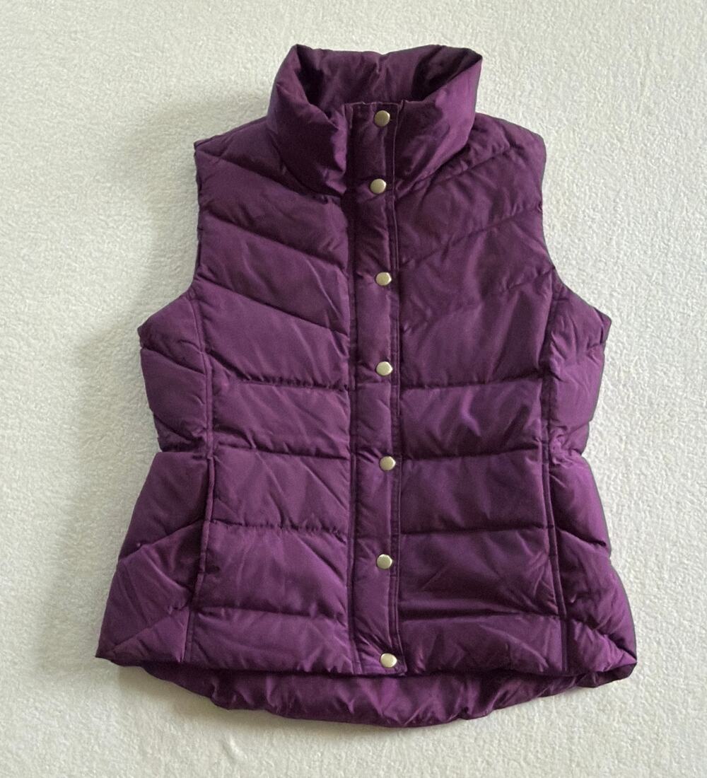 J.Crew Womens Down Puffer Vest Sz M Purple Chevron Quilted Snap Zip Layering